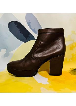 Оригінальні шкіряні черевики / ботильйони acne studios