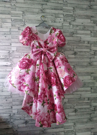 Дитяча сукня в квітку  для  дівчинки