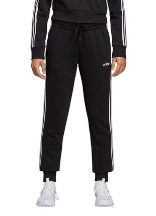 Adidas брюки essentials 3-stripes - черный свежая модель