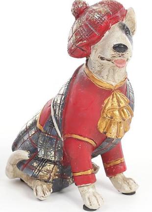 Декоративная фигурка "Собака шотландка в красном кафтане" 15см
