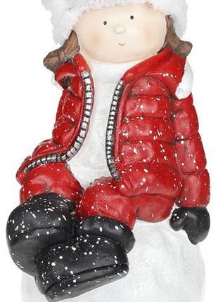 Фигура декоративная "Девочка на снежке" в красном костюме 45см