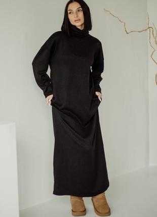 Теплое черное платье футляр из шерсти