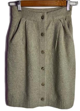 Zara теплая вязаная юбка на пуговицах 9-10р.