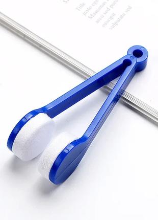 Портативный мини - очиститель ( спонжик ) линз в очках - синий