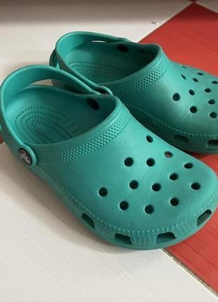 Яркие темнобирюзовые шлепанцы  crocs /сабо j1