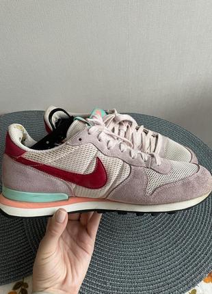 Кроссовки nike wmns internationalist