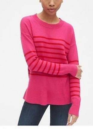 Розовый свитер от gap шерсть