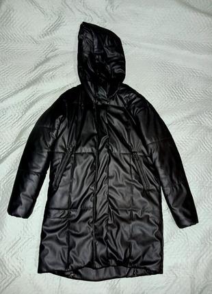 Зимняя женская куртка из эко-кожи