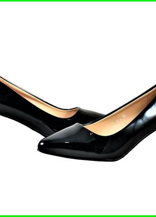 Женские черные лаковые туфли на каблуке модельные (размеры: 36...