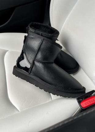 УГГ Міні Чорні Шкіра Металлік Лак Пятка Ugg Classic Mini Black Me