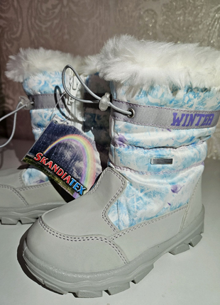 Зимове дитяче взуття бренду Skandia