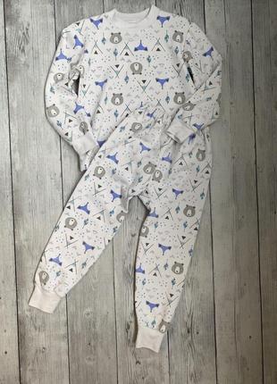Плотная пижама на мальчика 9-10 лет ( рост 134-150 см)