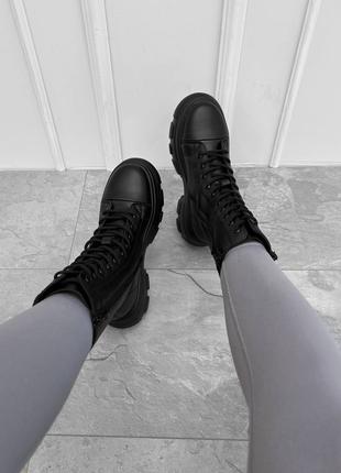 Жіночі демісезонні черевики чорні