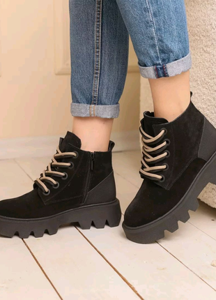 Черные замшевые зимние стильные ботинки с мехом,замша,зима,мех