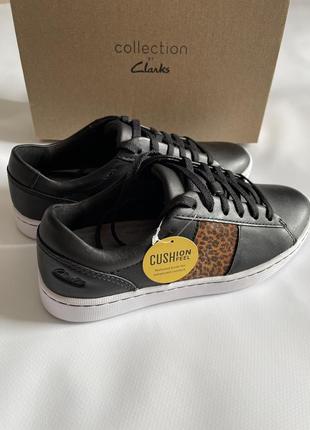 Кроссовки clarks