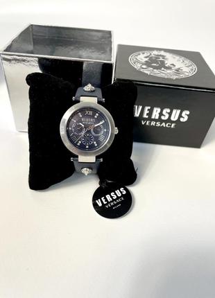 Годинник versus versace часы versace versus