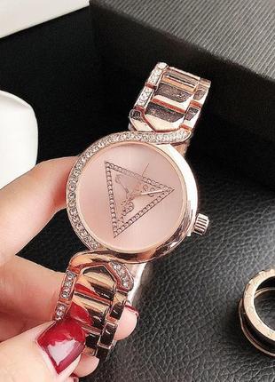 Качественные женские наручные часы браслет  guess, модные и ст...