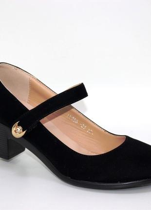 Жіночі чорні туфлі на підборах на липучці чорний