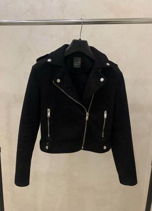 Чорна замшева куртка косуха жіноча new look