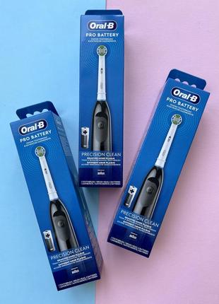 🔥оралб/oralb електрична зубна щітка! на батарейки!