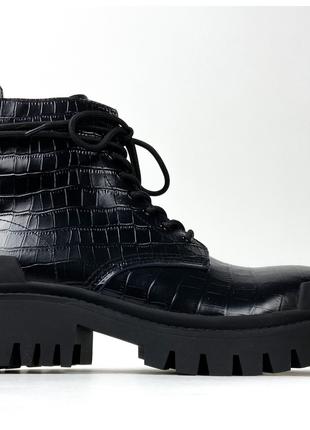 Женские ботинки Balenciaga Strike Lace-up Boots Black, черные ...