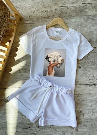 Женский летний комплект белая футболка с принтом "Пионы" и бел...