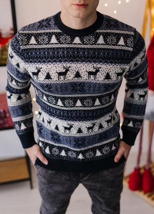 Зимний новогодний шерстяной свитер с оленями теплый