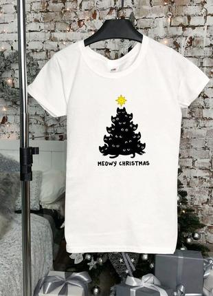 Женская белая футболка с принтом "Meowy Christmas"