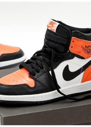 Мужские кроссовки Nike Air Jordan 1 Retro High Orange White Bl...