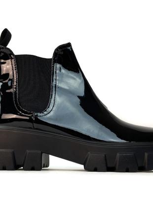 Женские зимние ботинки Prada Beatle Boots Gloss, чёрные кожаны...