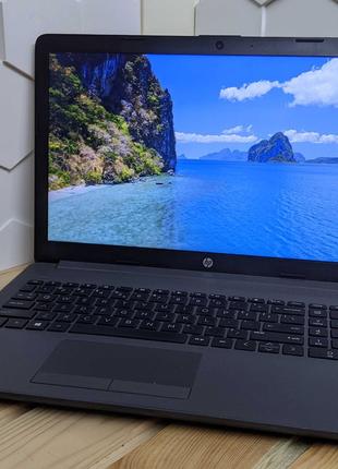 Ноутбук HP 250G7/ i3-7020U/ 4 Gb/ SSD 256 Gb/ 15.6" HD TN