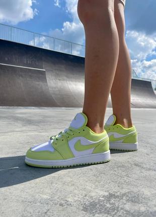 Nike Air Jordan Retro 1 Low Lime Light
