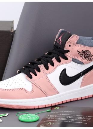 Женские кроссовки Nike Air Jordan 1 Retro High Patent Pink toe...