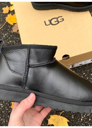 Женские зимние UGG Ultra Mini Black Leather черные кожаные угг...