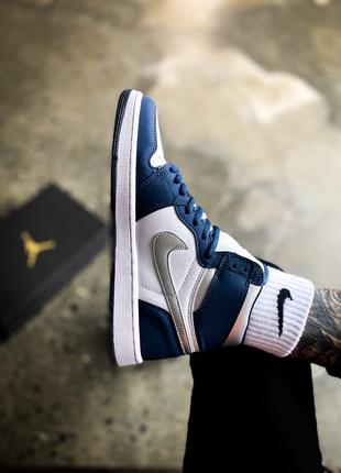 Nike Air Jordan 1 Retro High "Midnight Navy"