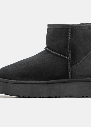 Женские зимние UGG Classic Mini Platform Black, черные замшевы...