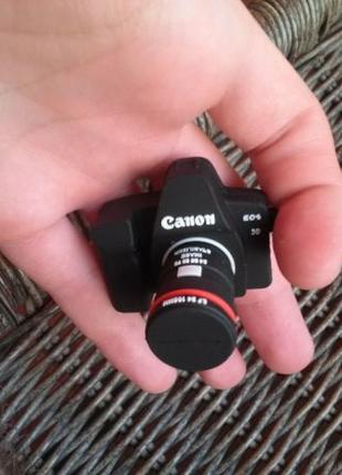 Флешка подарочная USB 64GB в форме фотоапарата Canon