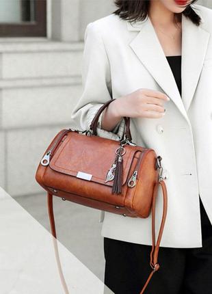 Женская сумка в винтажном стиле декор кисточки цвет коричневый