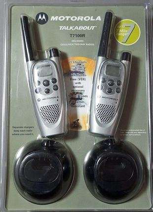 Радиостанции Motorola T7100R, комплект