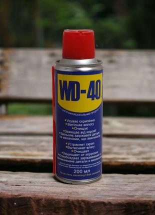 Жидкость многофункциональная WD-40 200мл, аэрозоль WD-40 униве...