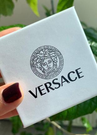 Подарункова коробка в стилі versace