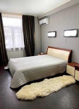 Продам 4х кімнатну квартиру на Таїрова з ремонтом