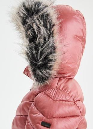 Длинное теплое пальто с искусственным мехом