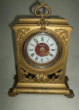 Продам настольний годинник Янтарь