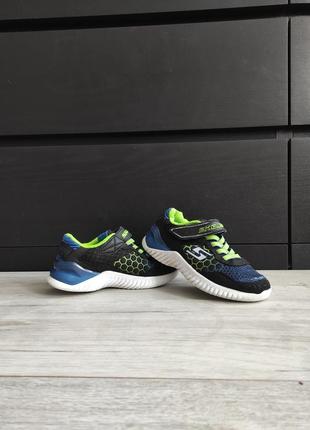 Детские кроссовки skechers