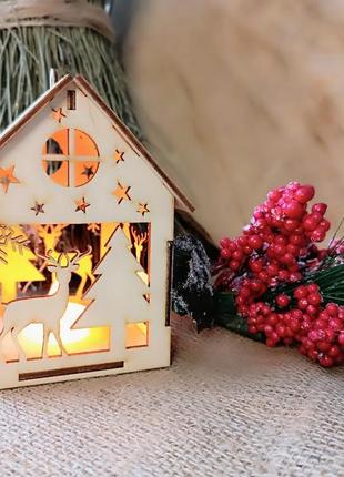 Новогодний домик с подсветкой led. деревянный домик с подсветк...