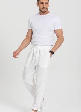 Белые брюки из льна
