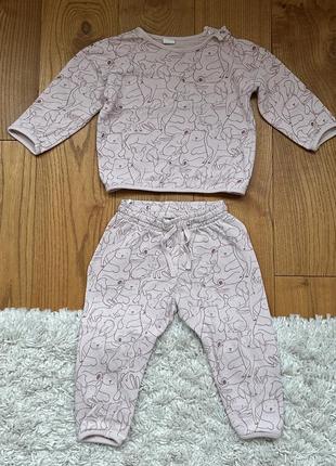 H&m тепленька піжама костюм з кроликами дівчинці 12-18 місяців...