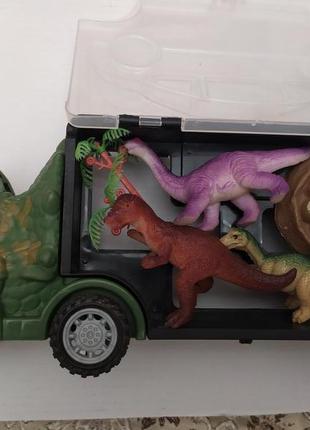 Динозавр-трейлер с набором