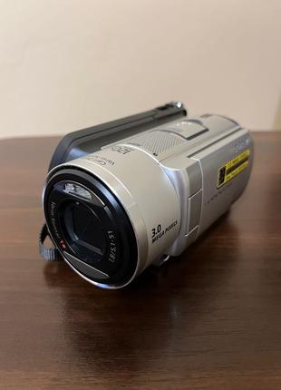 Продам відеокамеру Sony DCR-SR100E ТОРГ